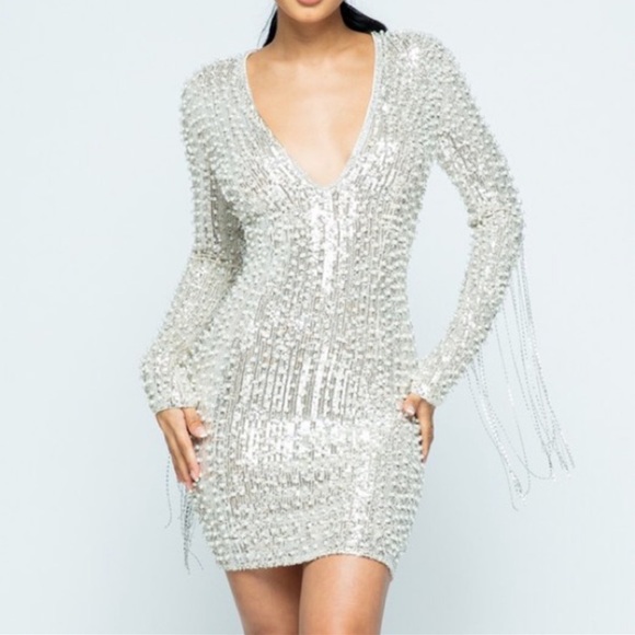 Black Hand Beaded Pearl Embellished Metallic Fringe Long Sleeve Formal Dress - Picture 7 of 8